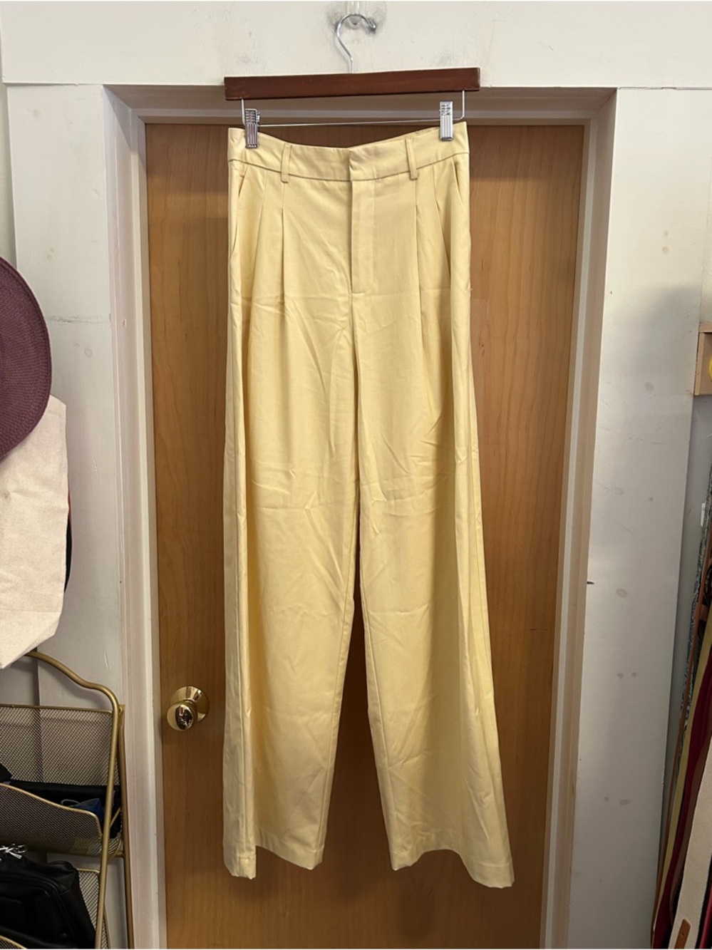 Beige Botany Pale Yellow Front Pleated Wide Leg High Rise Trouser Pants - size M - Picture 2 of 4